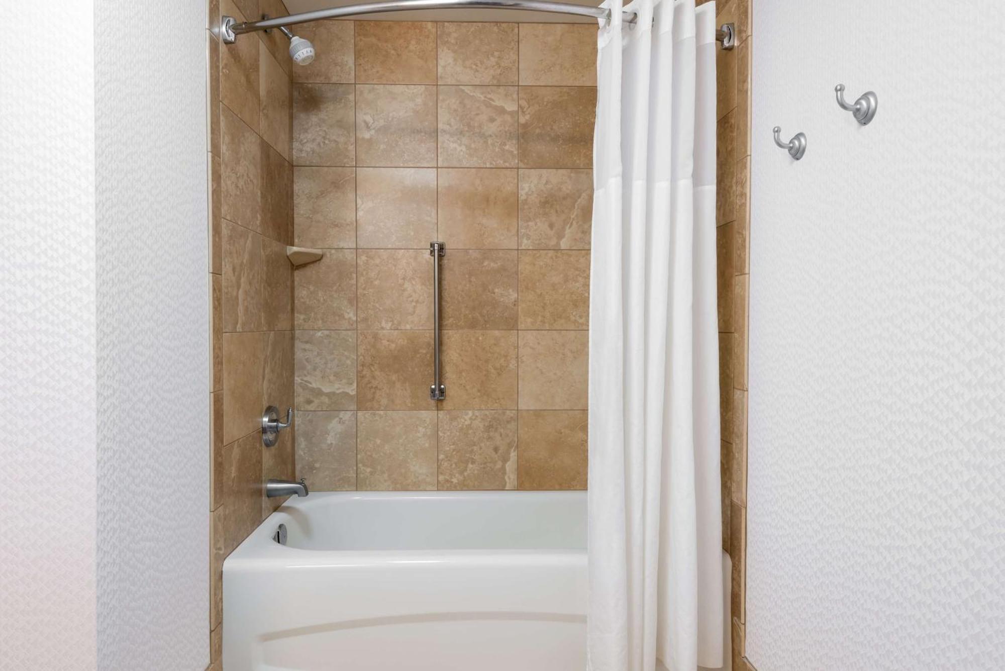 Hampton Inn & Suites Buffalo/Downtown Dış mekan fotoğraf
