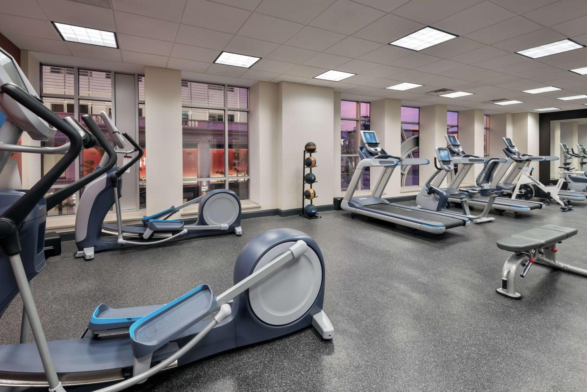 Hampton Inn & Suites Buffalo/Downtown Dış mekan fotoğraf
